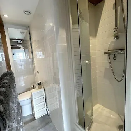 Апартаменты Lovely Flat Luxembourg Garden Париж